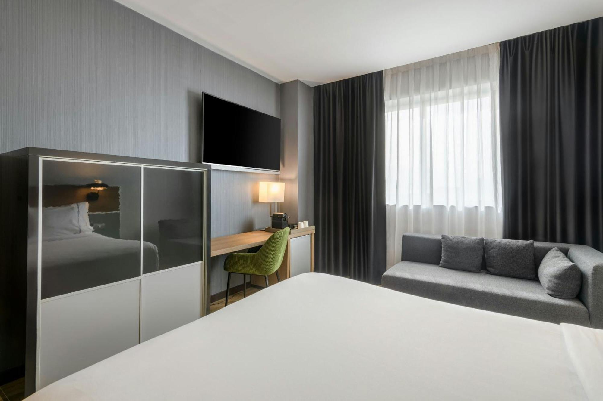 Ac Hotel Madrid Feria By Marriott Екстер'єр фото
