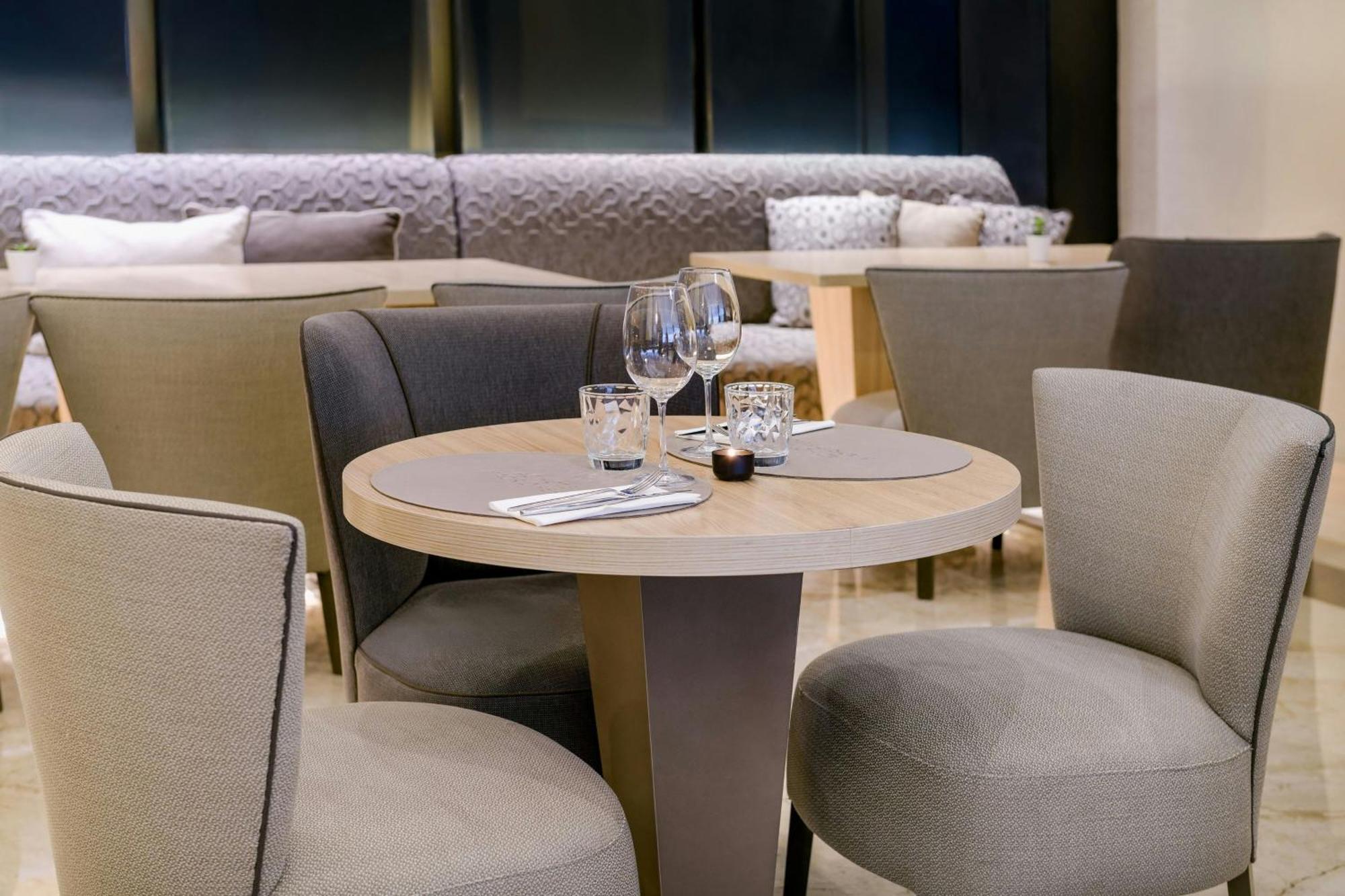 Ac Hotel Madrid Feria By Marriott Екстер'єр фото