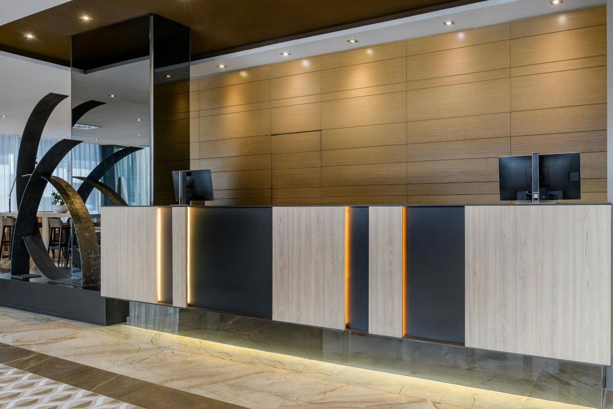 Ac Hotel Madrid Feria By Marriott Екстер'єр фото