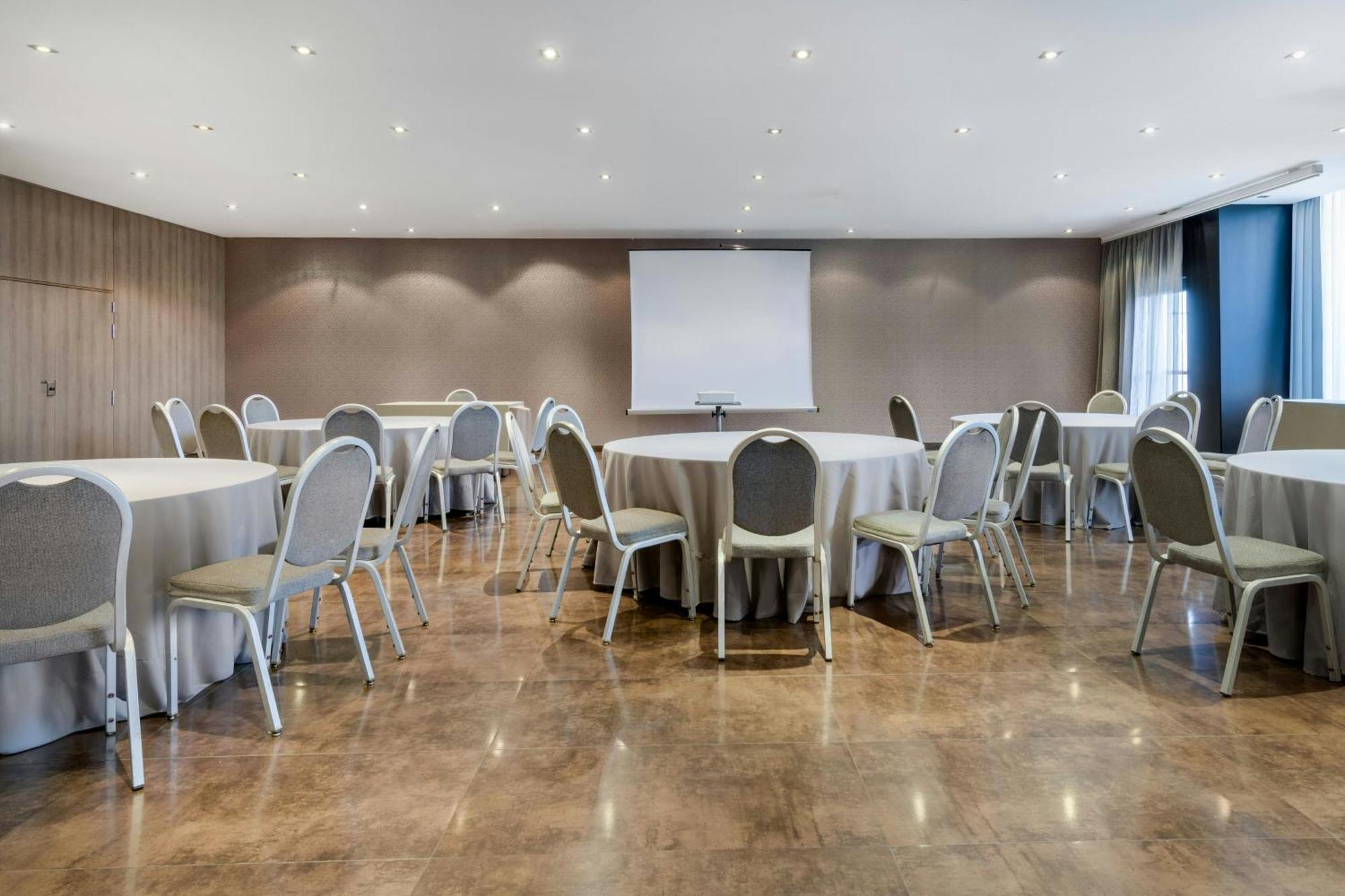 Ac Hotel Madrid Feria By Marriott Екстер'єр фото